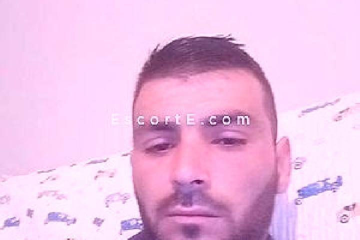 escort Chateaudun