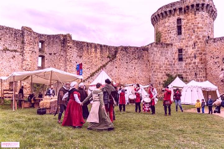 escort Chateaufort