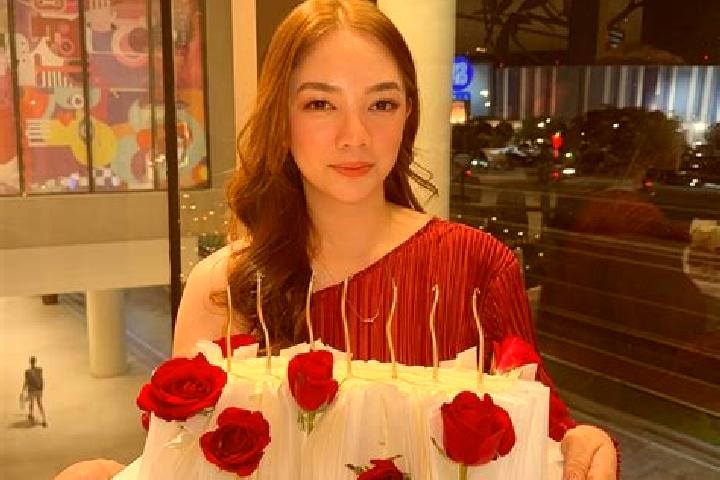 escort Chon Daen