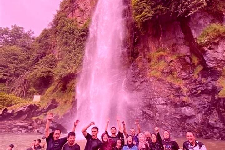 escort Cikiruh