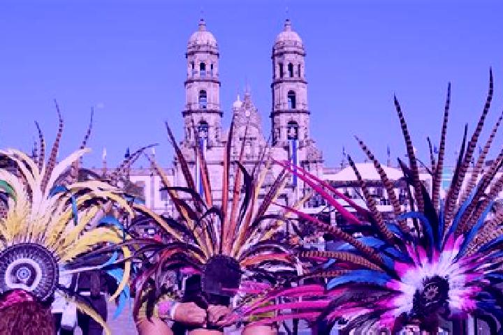 escort Cinco de Octubre