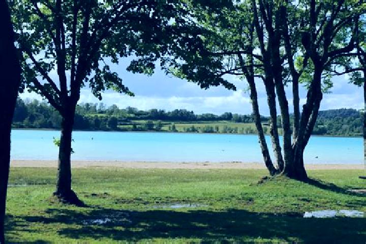 escort Clairvaux-les-Lacs