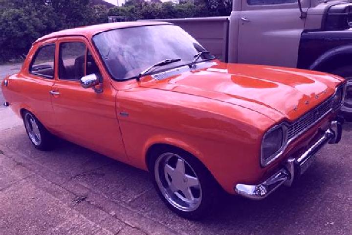 escort Claraval