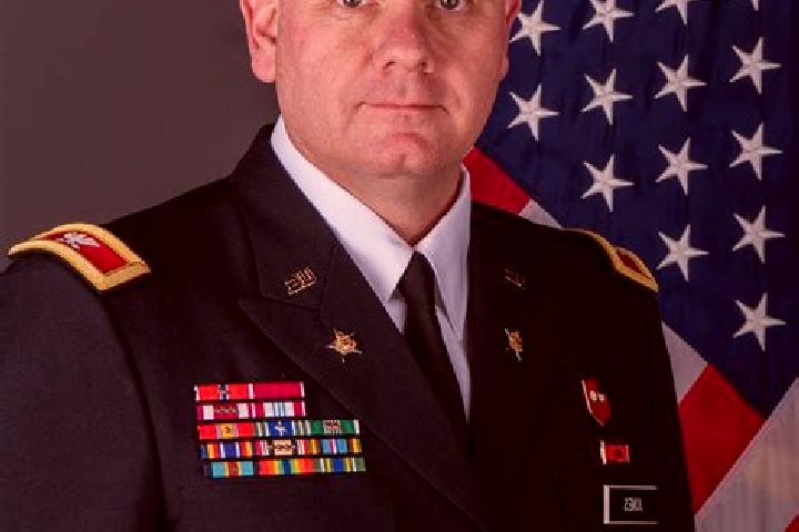 escort Colonel Hill