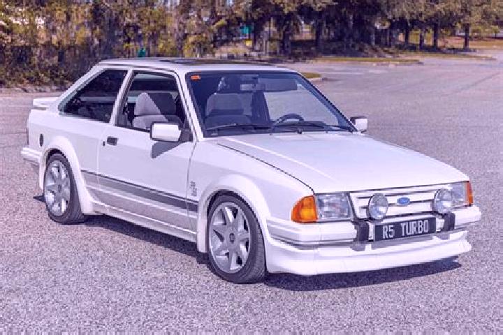 escort Corongo