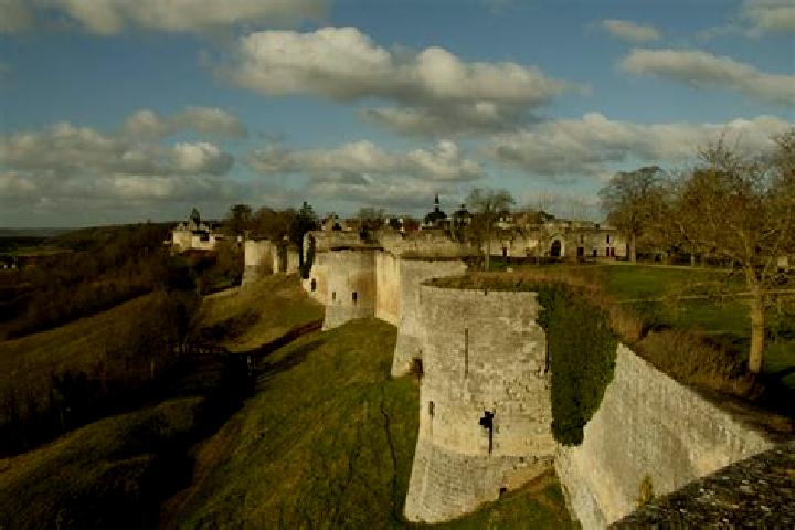 escort Coucy-le-Chateau-Auffrique