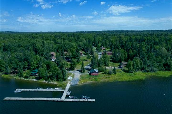 escort Country Lake Estates