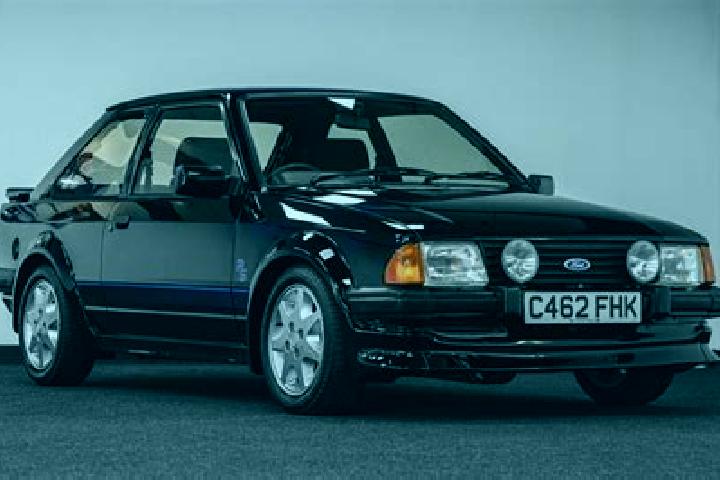 escort Courcay