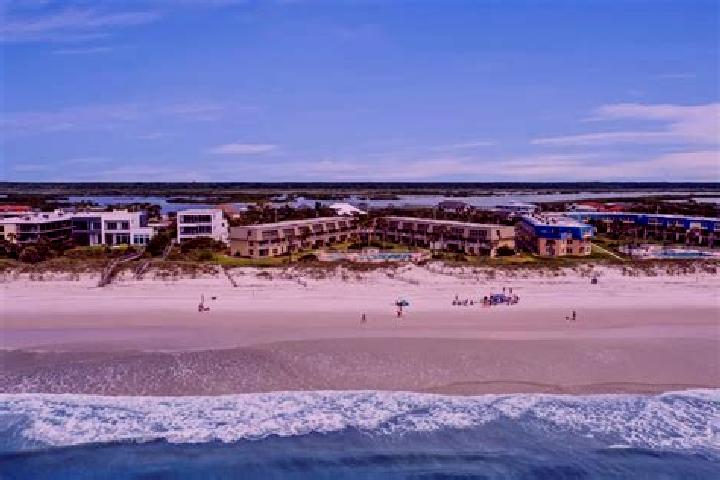 escort Crescent Beach