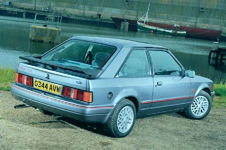 escort Cristesti