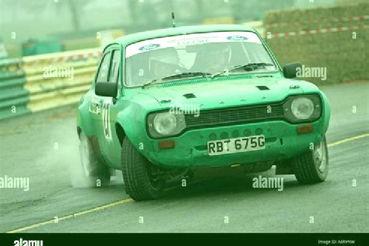 escort Croft