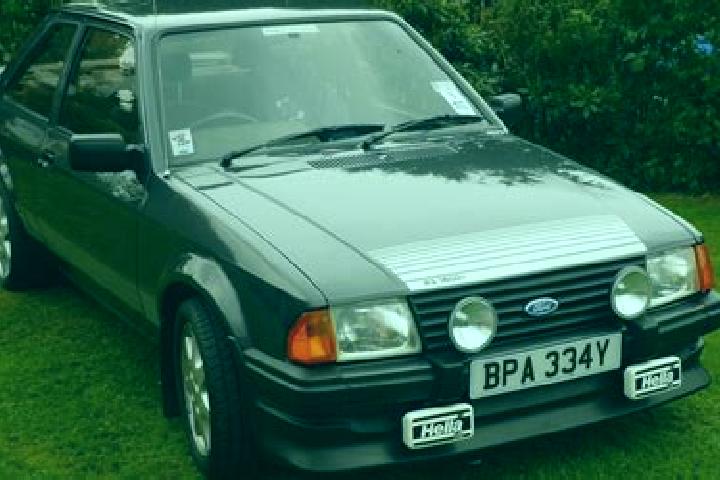 escort Crossmolina
