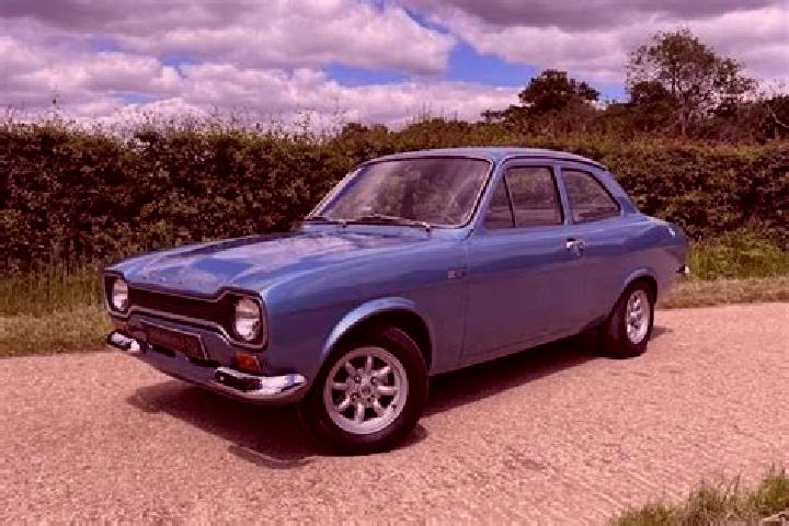 escort Cruceni