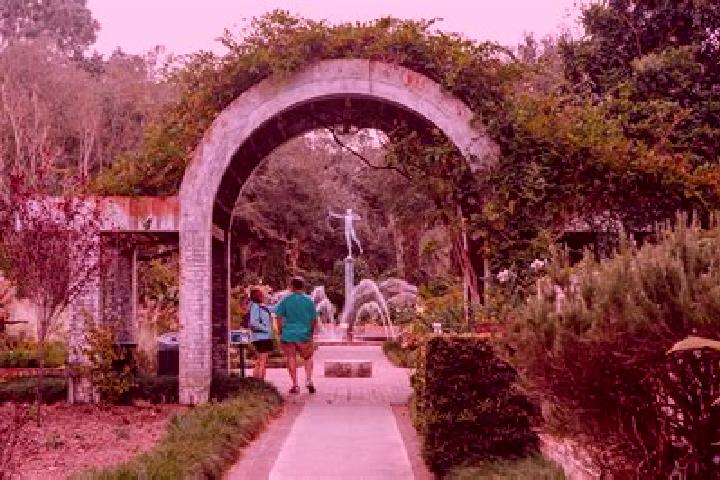 escort Dalton Gardens