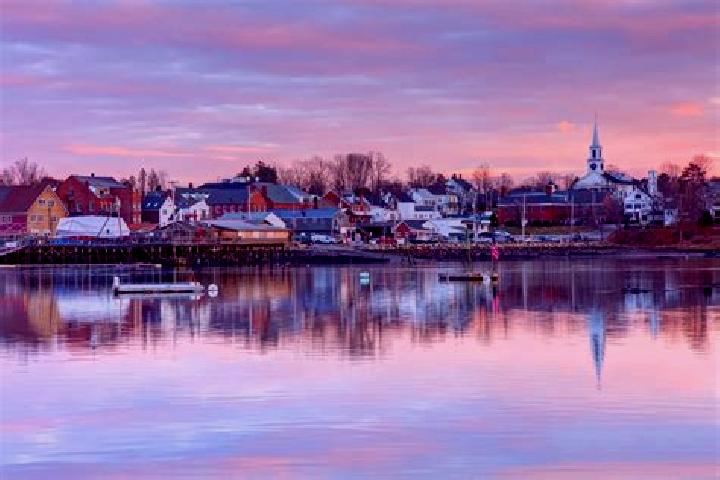 escort Damariscotta