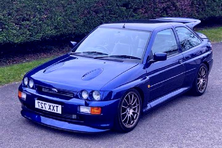 escort Derik