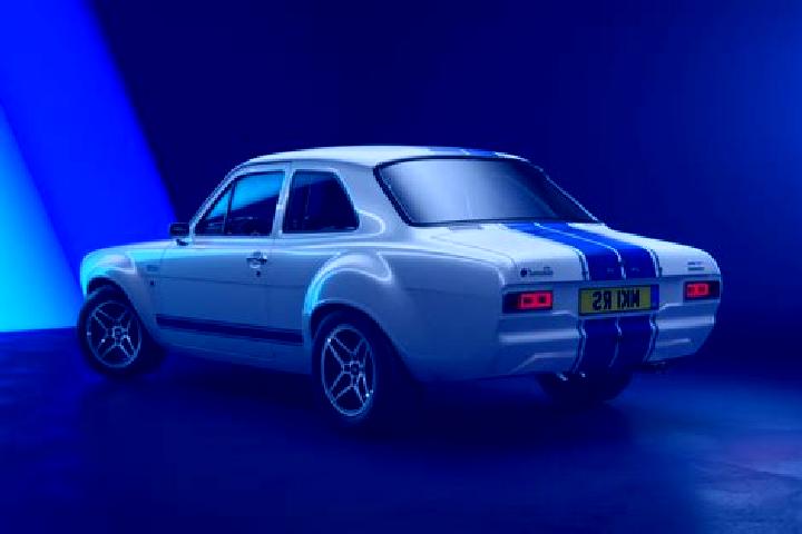 escort Dhanegaon