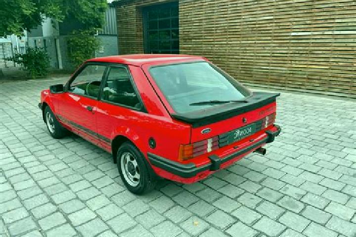 escort Dikou