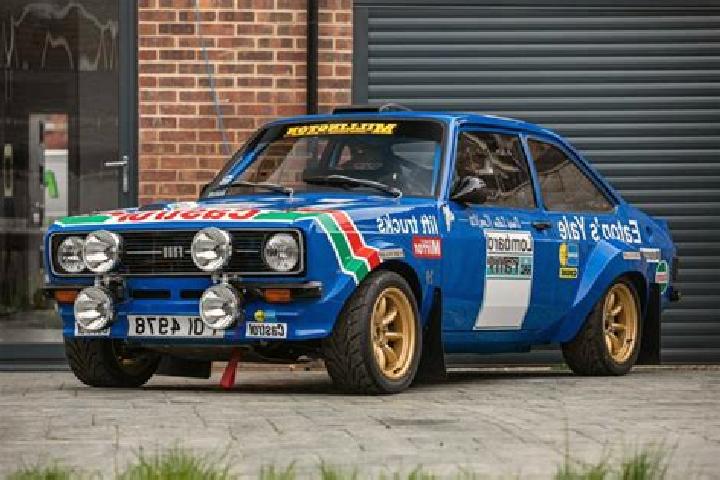 escort Dombas