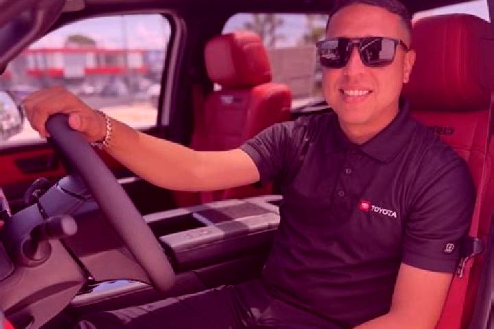 escort Domingo Garcia