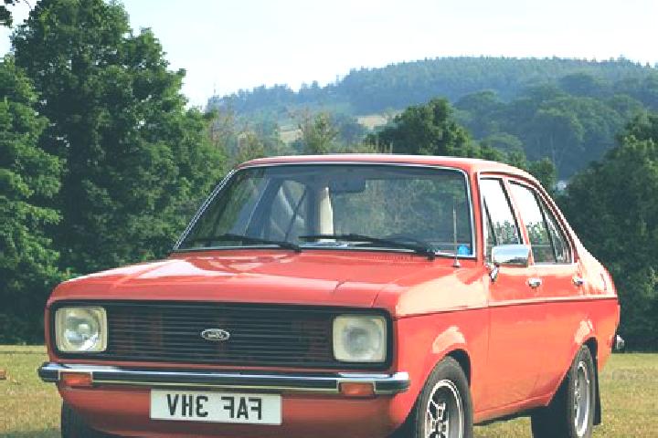 escort Dulong