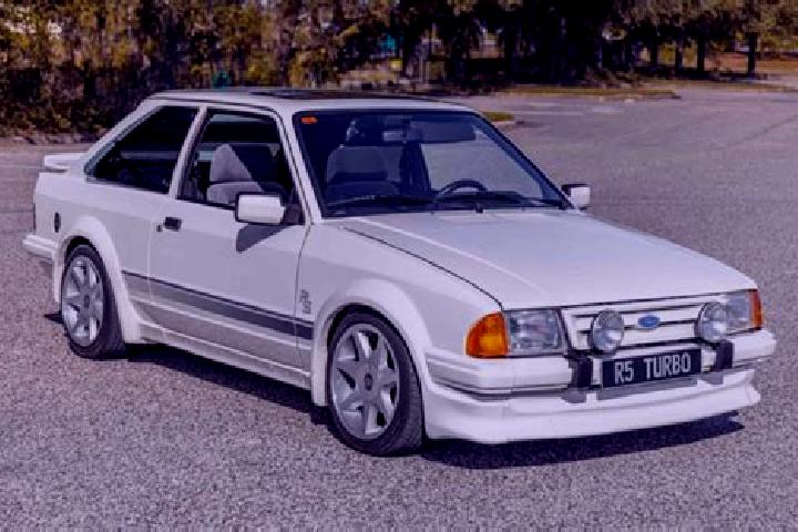 escort Dundry