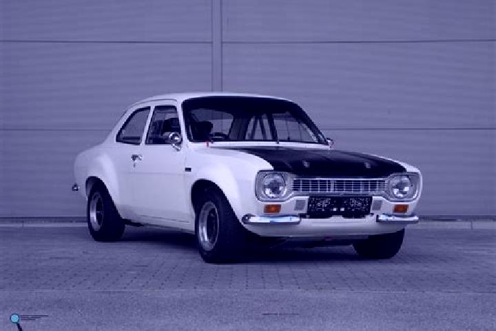 escort Dusti