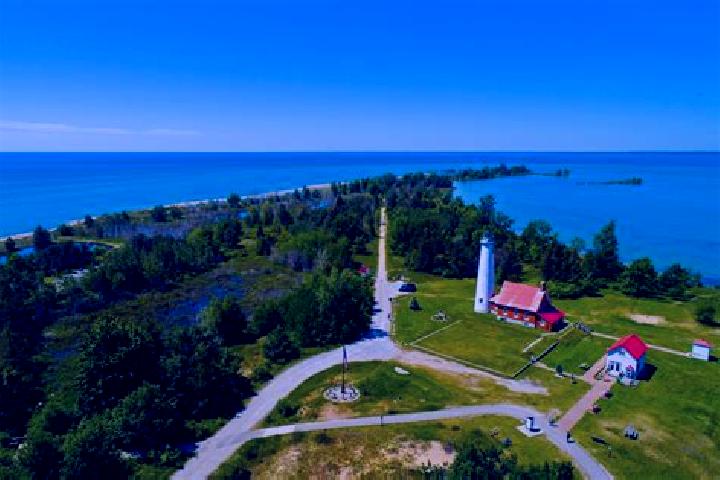 escort East Tawas