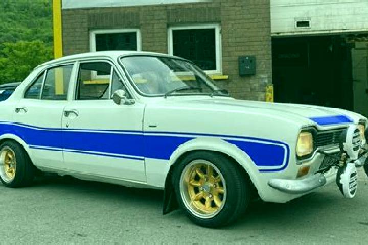 escort Edealina