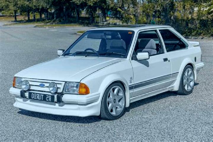 escort Elivala