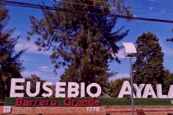 escort Eusebio Ayala