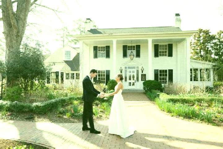 escort Fearrington Village