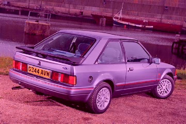 escort Featherstone