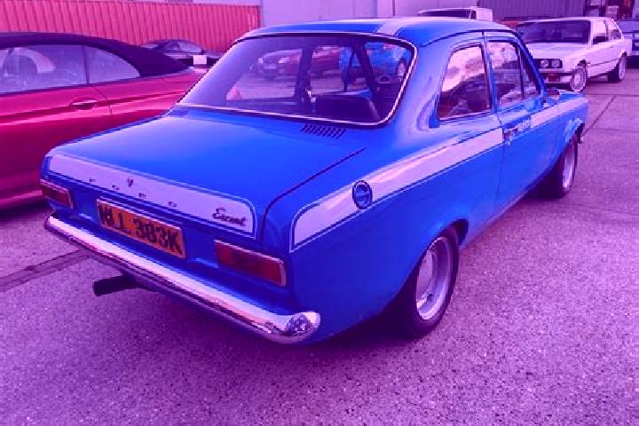 escort Fond Bassin Bleu