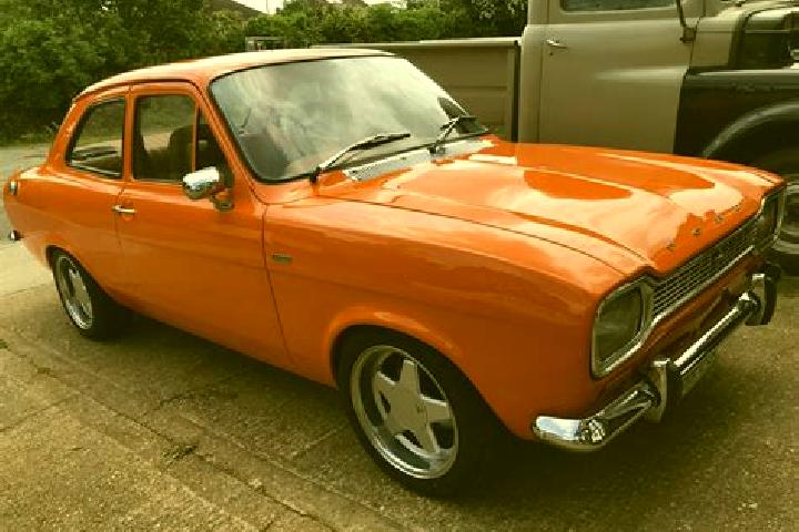 escort Froly