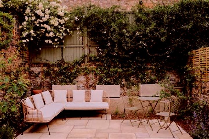 escort Garden Suburb