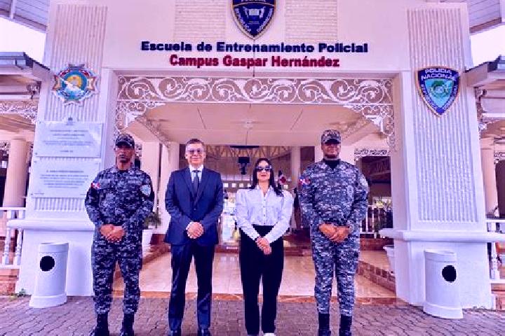 escort Gaspar Hernandez