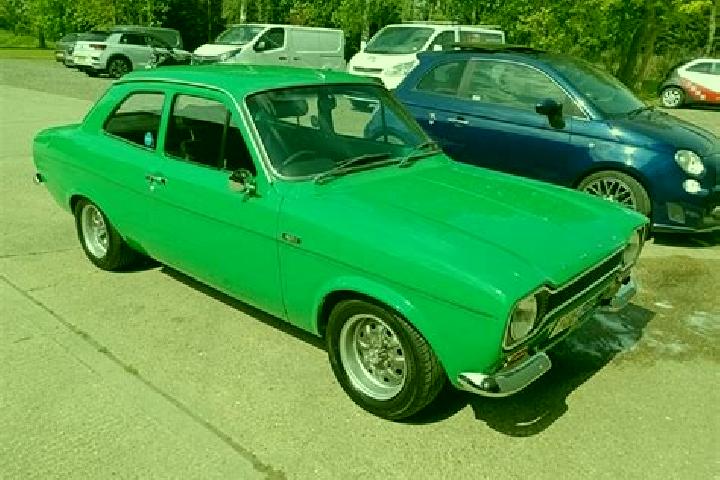 escort Gossops Green