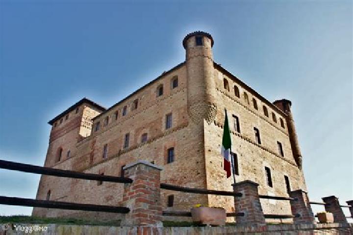 escort Grinzane Cavour