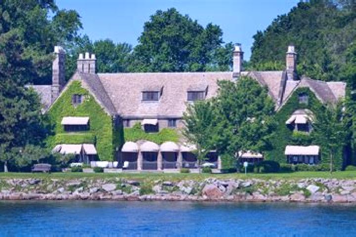 escort Grosse Pointe Shores