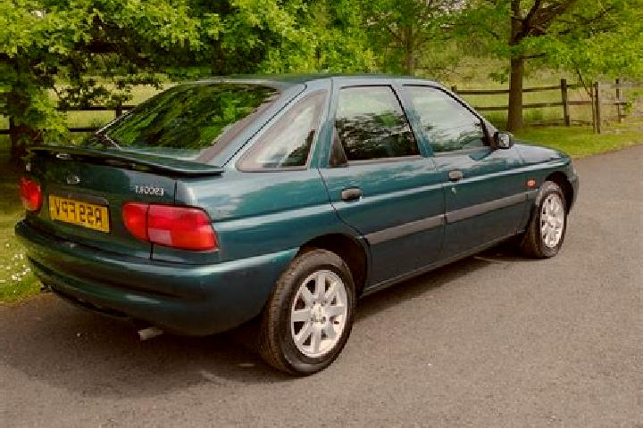 escort Grousewoods