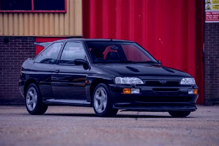 escort Hadfield