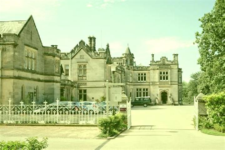 escort Hampton Manor