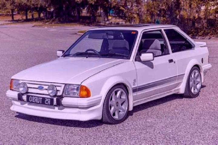 escort Harkaway