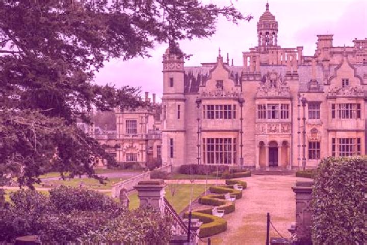 escort Harlaxton
