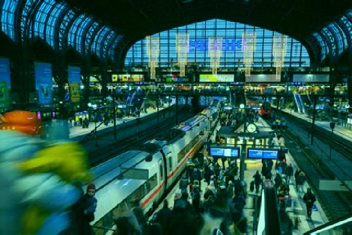 escort Hauptbahnhof