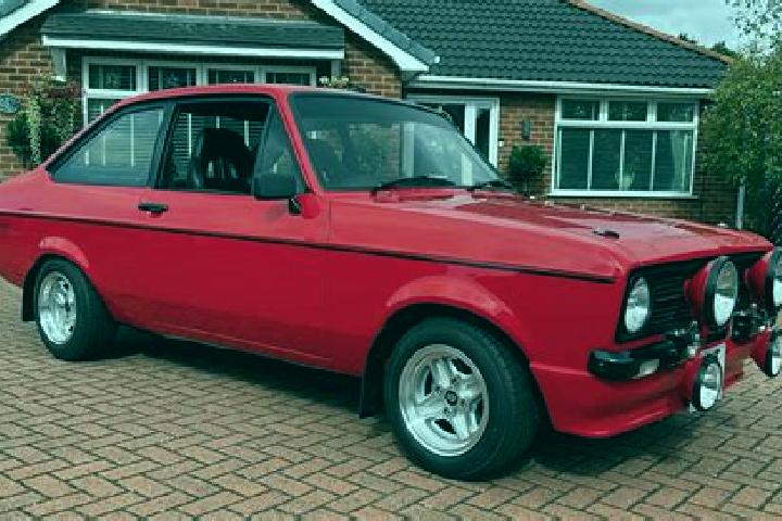 escort Henty
