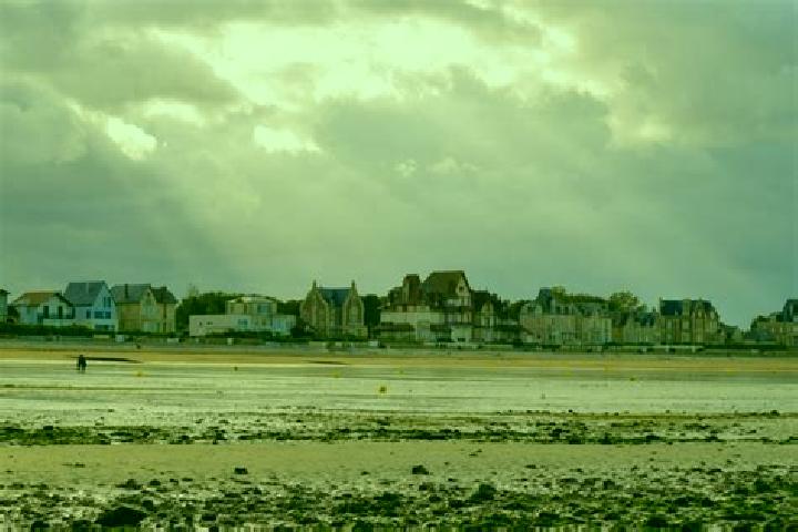 escort Hermanville-sur-Mer