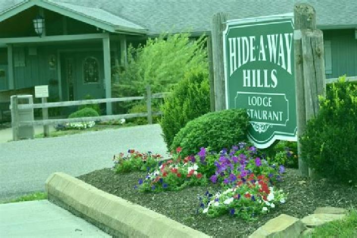 escort Hide-A-Way Hills