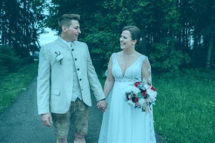 escort Hofkirchen im Traunkreis